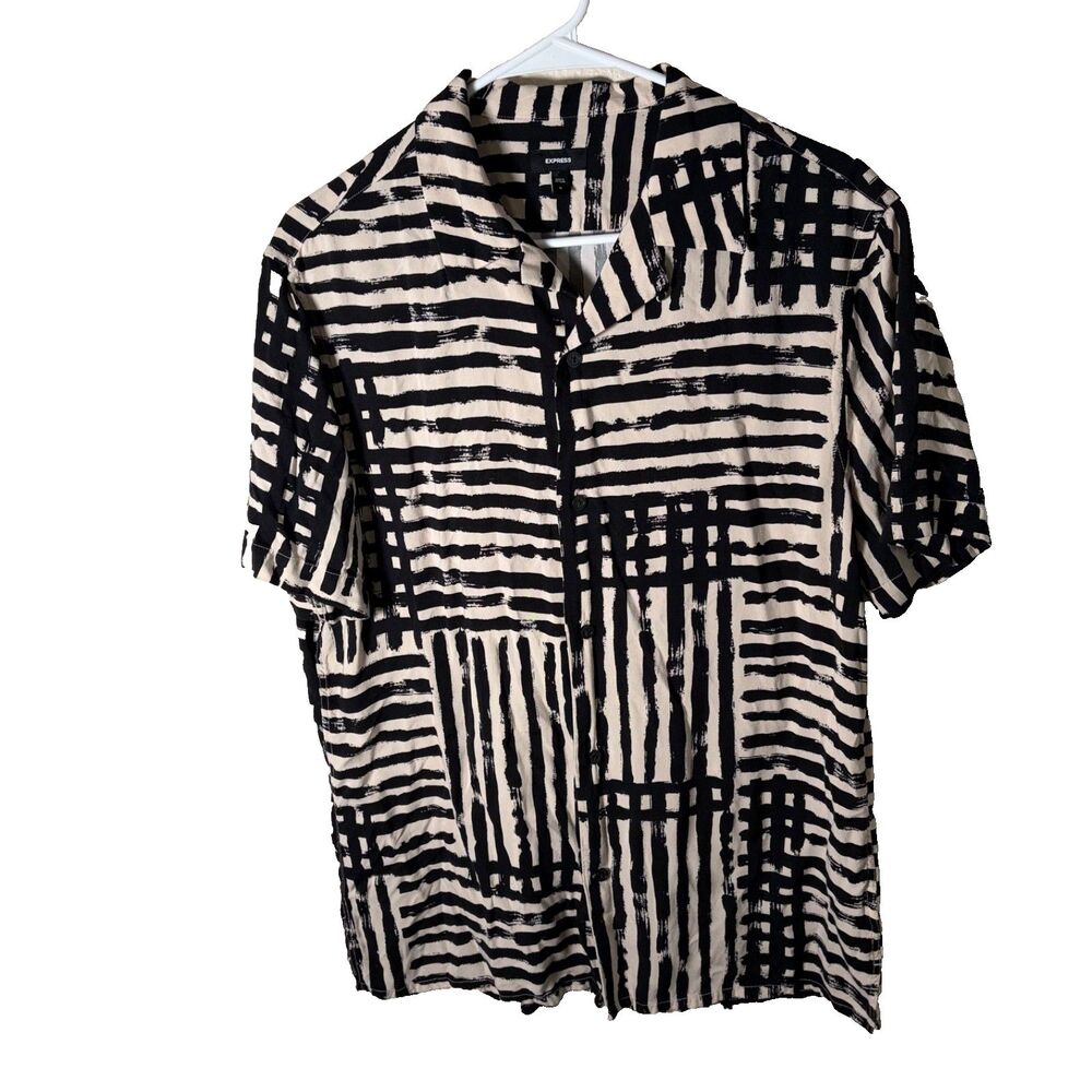 Express Shirt Men's Medium Button Up Short Sleeve Collared Artsy Lightweight